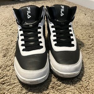 Fila’s Men Shoe(Size 10.5)